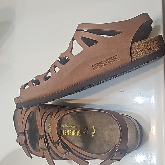 Sandals - Picture 4 of 5